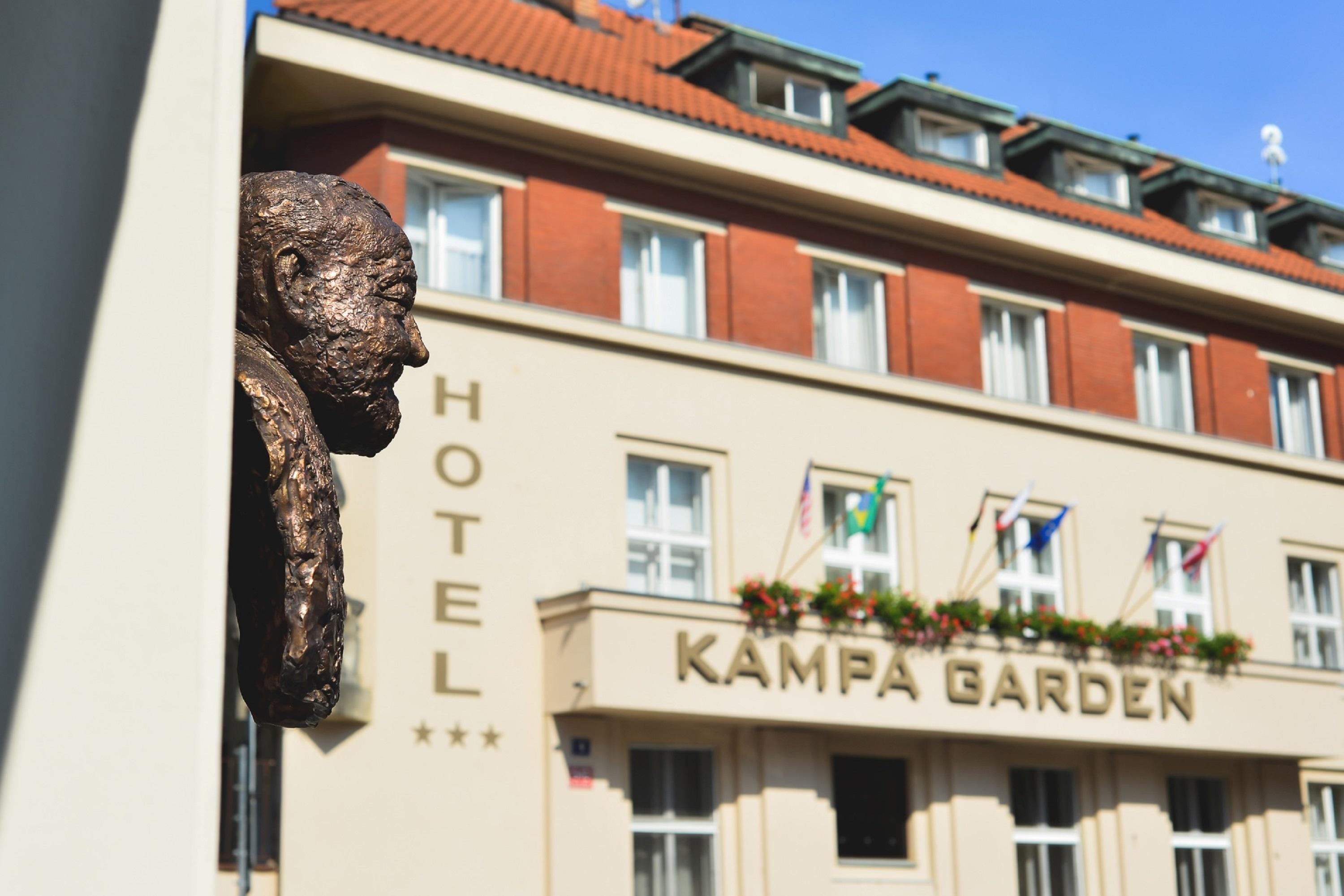 Pytloun Kampa Garden Hotel Prag Dış mekan fotoğraf